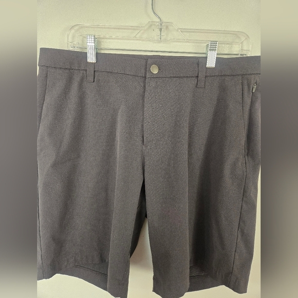 Lululemon Commission Shorts Classic 10" Ventlight Mesh Mens Size 33 Gray - Picture 6 of 8